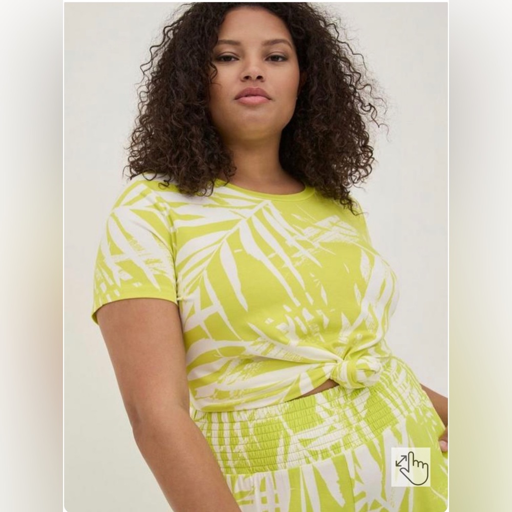 Torrid Tropical Print 5 Inch Pull-On Super Soft High-Rise Short 4/4X/26 - Picture 2 of 9